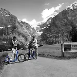 Eiger Easy بيت شباب
