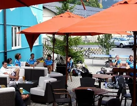 אכסניה Eiger Easy *