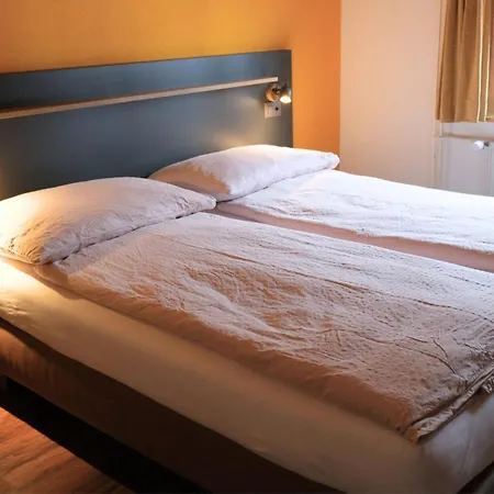 Hostel Eiger Easy *