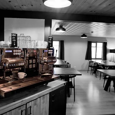 אכסניה Eiger Easy *