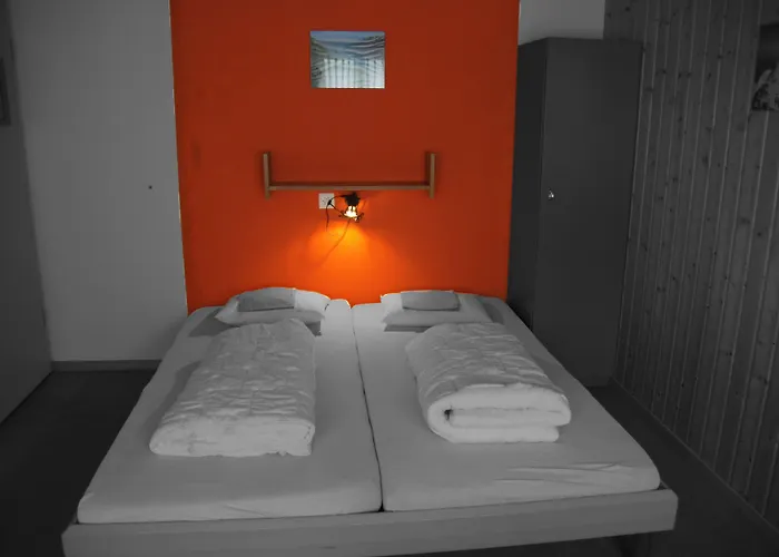 Eiger Easy ホステル *