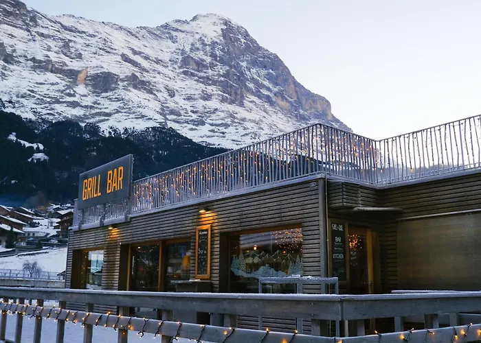 Eiger Easy ホステル *