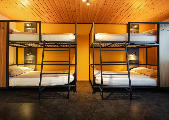 Eiger Easy Albergue *